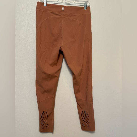 Free People Movement Under The Moon Leggings. Size Large. - Picture 4 of 14